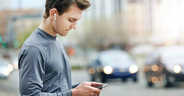 Comment téléphoner avec des écouteurs ?